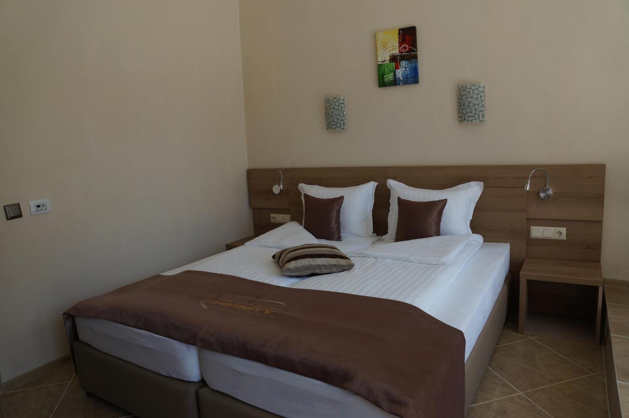 Spa Hotel Infinity Park فيلينغراد الغرفة الصورة